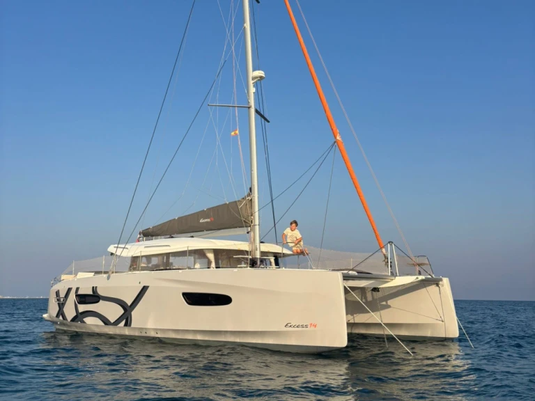 Hire a  Excess 14[G] Canet-en-Roussillon