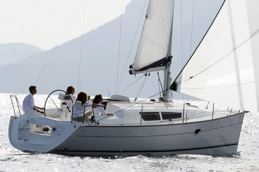 Charter a Jeanneau Sun Odyssey 32i in Pula on Samboat