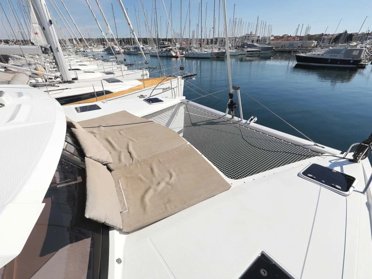 Catamaran hire in Trogir - Fountaine Pajot Lucia 40
