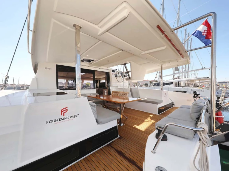 Hire Catamaran with or without skipper Fountaine Pajot Trogir