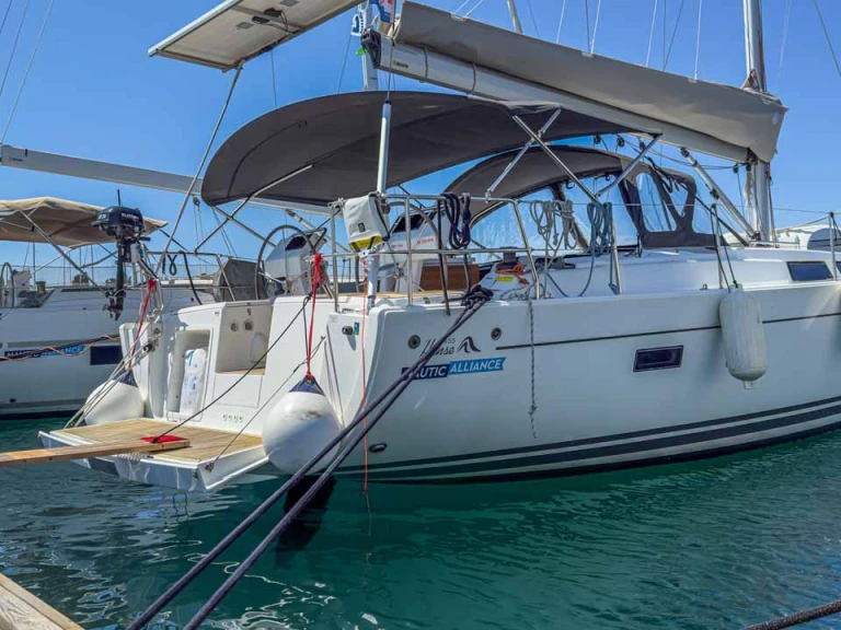 Sailboat hire in Pula - Hanse Hanse 455