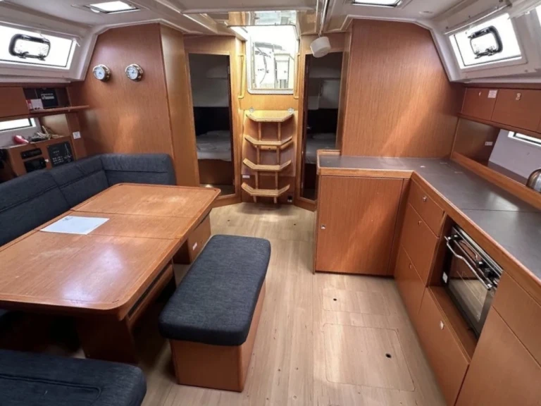Charter a Bavaria Cruiser 46 in Izola on Samboat