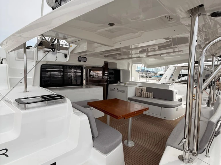 Yacht charter Seget Donji - Lagoon Lagoon 46 on SamBoat