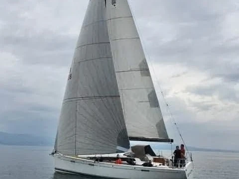 Sailboat hire in Marseille - Dehler Dehler 38