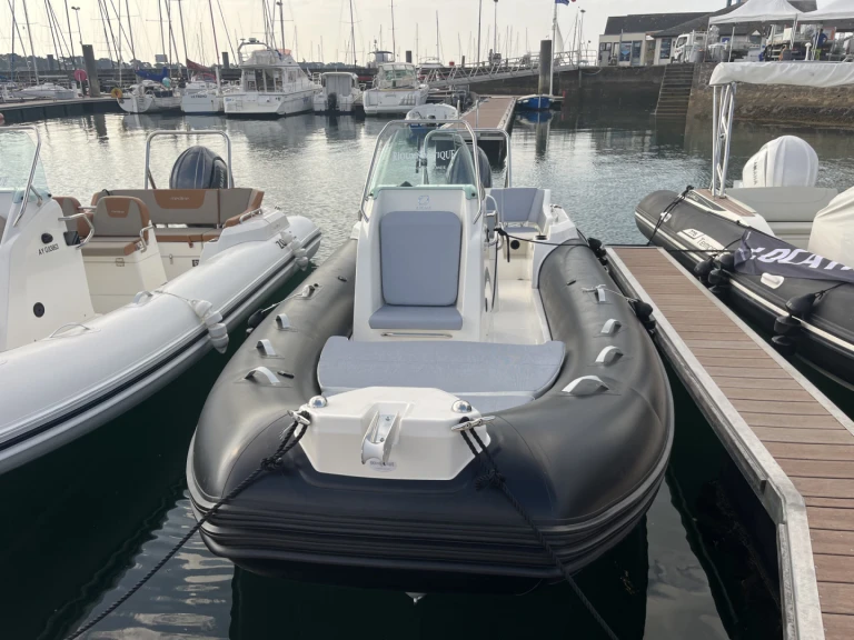 Hire a Zodiac Medline 6.8 La Trinité-sur-Mer