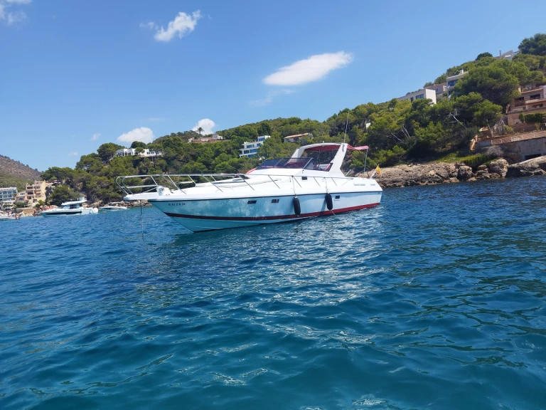 Charter a Guy Couach Guy Couach 1000 Sport in Port d'Andratx on Samboat