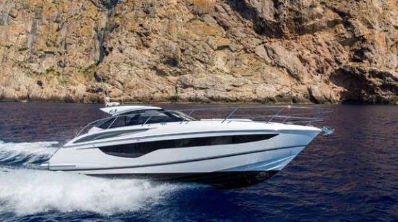 Hire Motorboat with or without skipper Princess Port de Sitges Aiguadolç