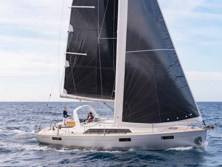 Charter a Bénéteau Oceanis 41.1 in Port Vauban on Samboat
