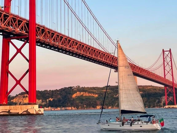 Sailboat hire in Lisbon - Jeanneau Sun Odyssey 40.3
