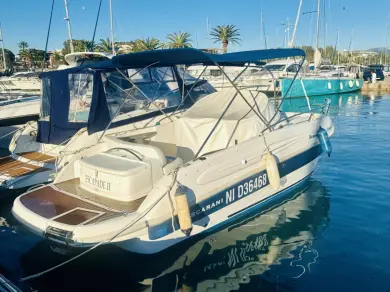 Yacht hire Saint-Laurent-du-Var cheap Rio 750 Cruiser