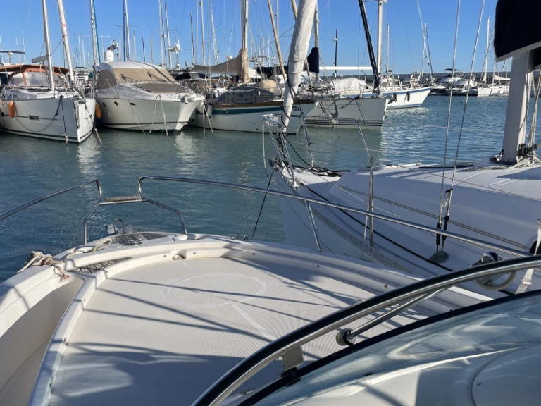 Yacht charter Saint-Laurent-du-Var - Rio Rio 750 Cruiser on SamBoat
