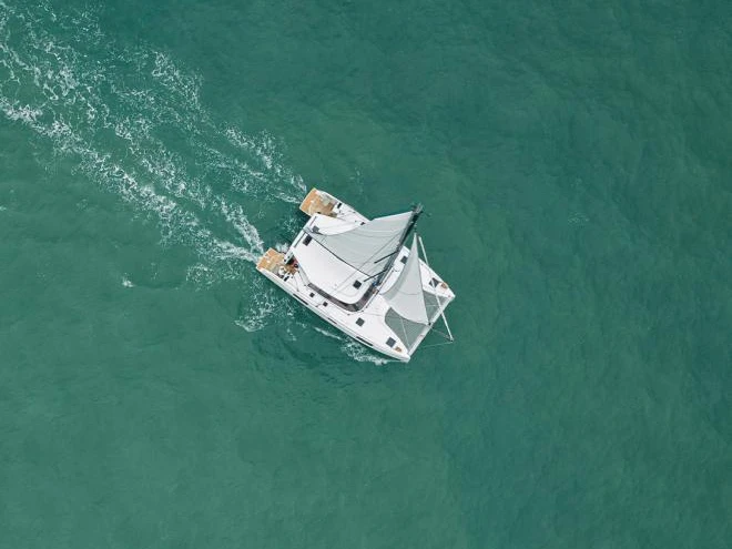 Yacht hire Port-Saint-Louis-du-Rhône cheap Nautitech 40 Open 