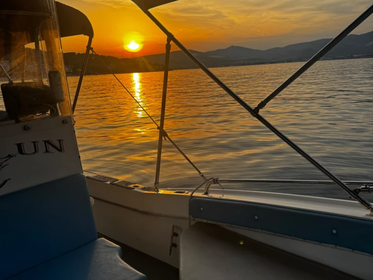 Motorboat hire in Trogir - Nautique Correct Craft Ski Nautique 196