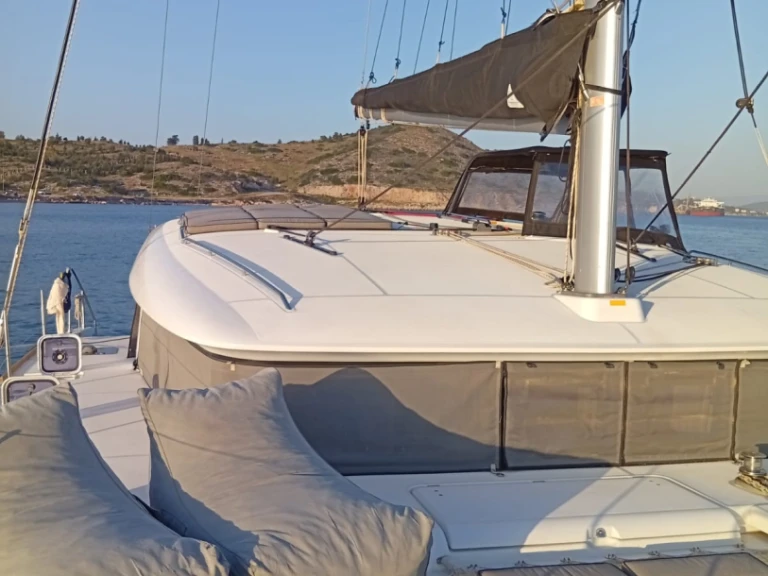 Hire Catamaran with or without skipper Lagoon Alimos