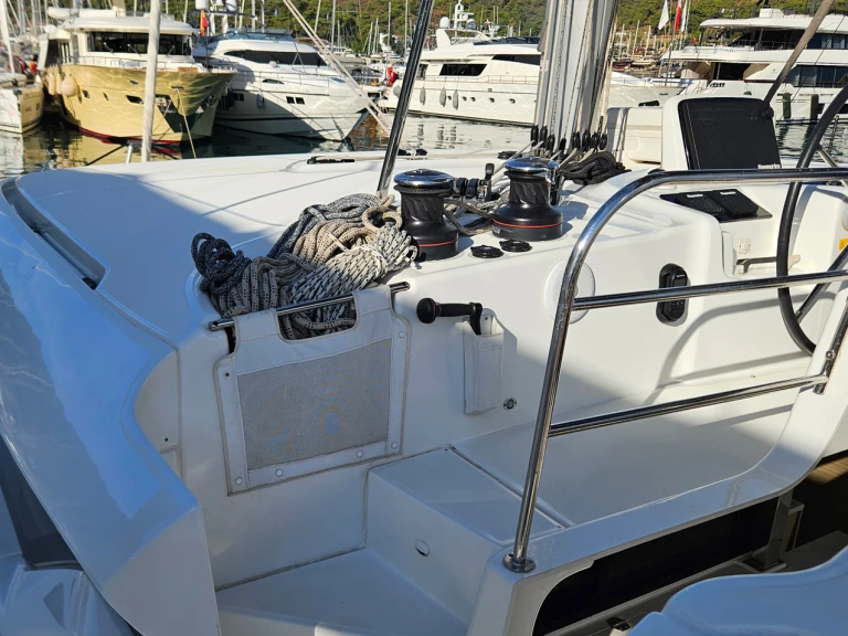 Charter a Lagoon Lagoon 46 in Fethiye on Samboat
