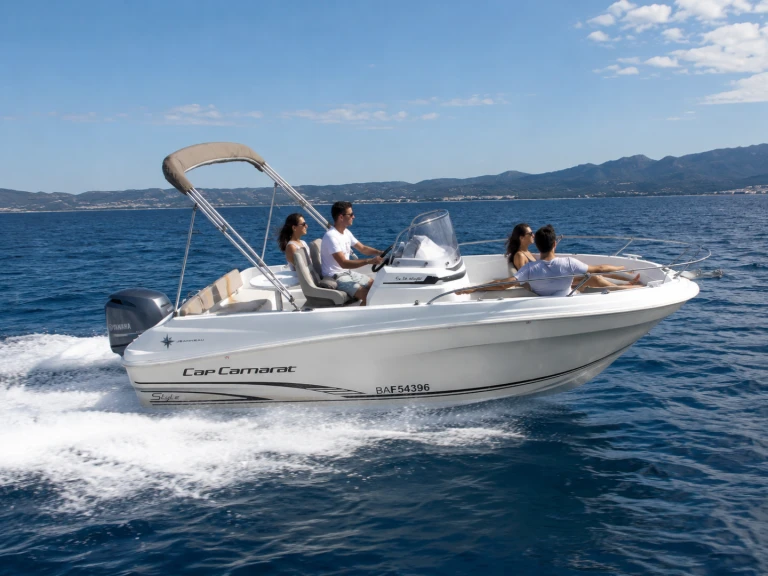 Hire Motorboat with or without skipper Jeanneau Hendaye