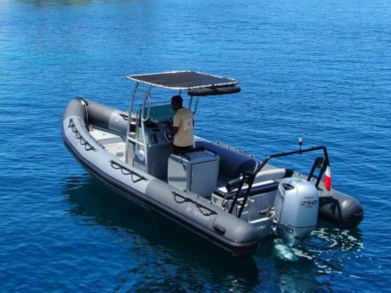 Yacht hire Grimaud cheap 7,65