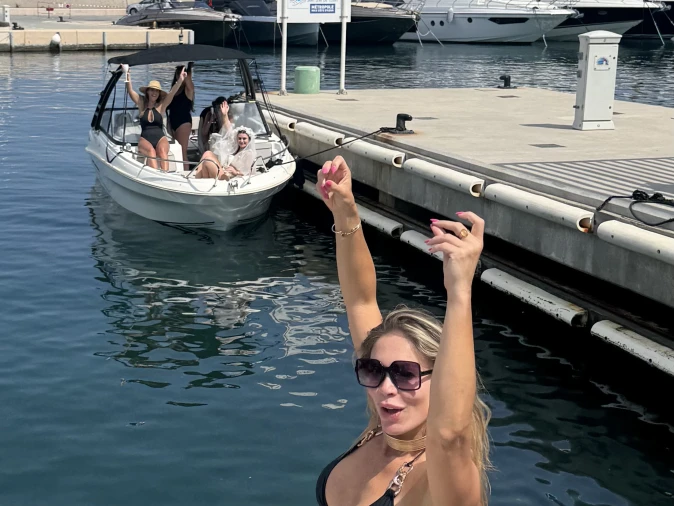 Motorboat to hire Nice at the best price