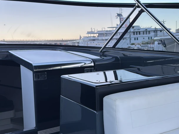 Motorboat to hire Monaco-Ville at the best price
