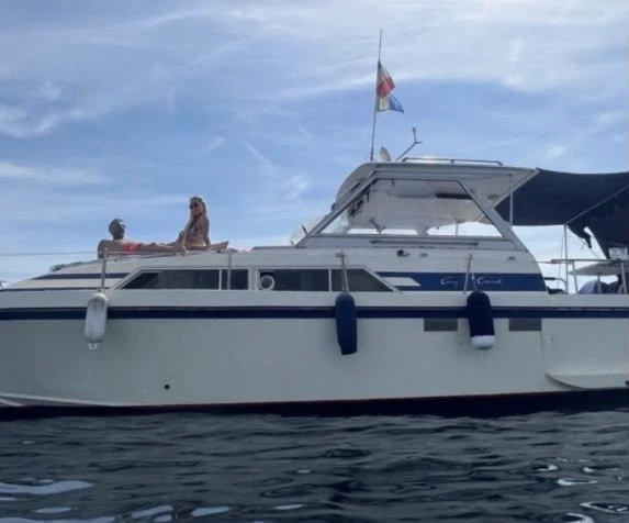 Hire Motorboat with or without skipper Guy Couach Cannes