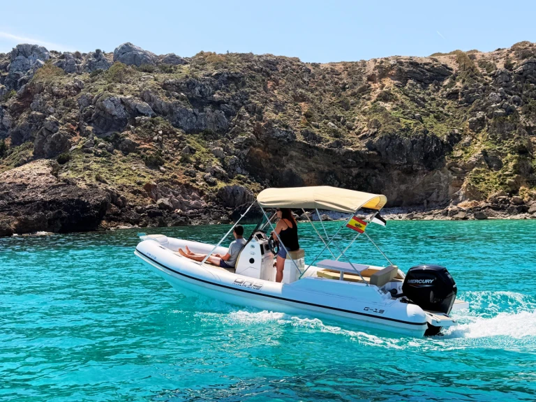 Yacht charter Port d'Addaia (Port) - Oromarine Gravel-19 on SamBoat