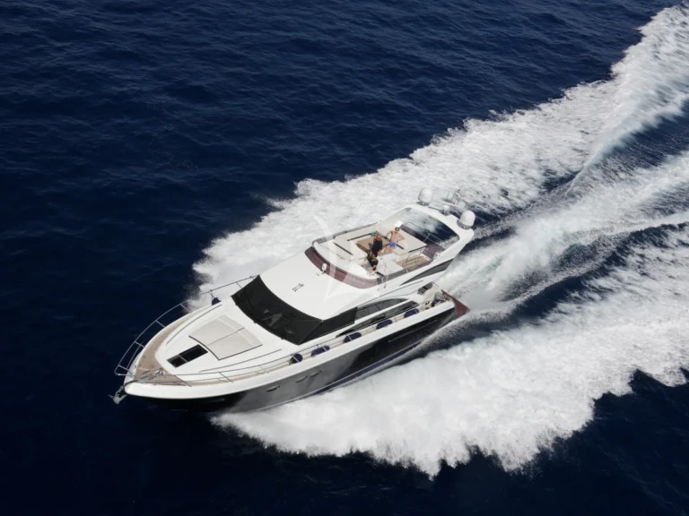 Hire a Princess Princess 64 Fly Beaulieu-sur-Mer