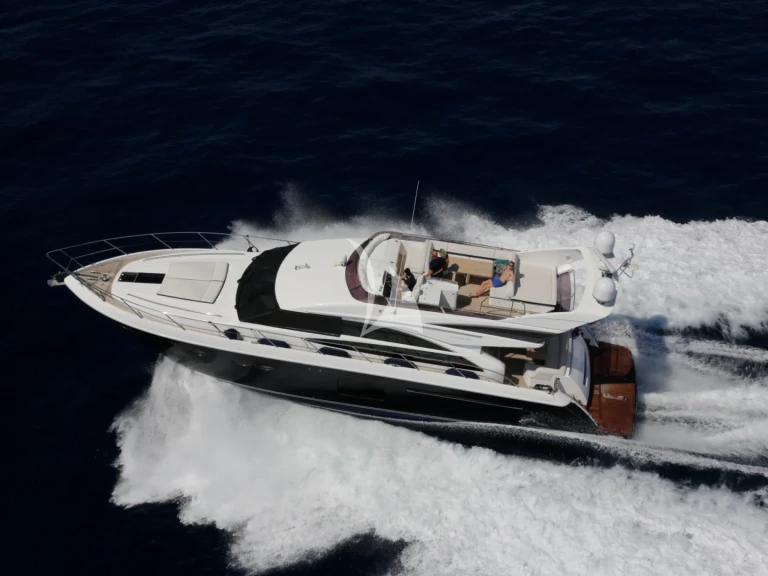 Yacht hire Beaulieu-sur-Mer cheap Princess 64 Fly