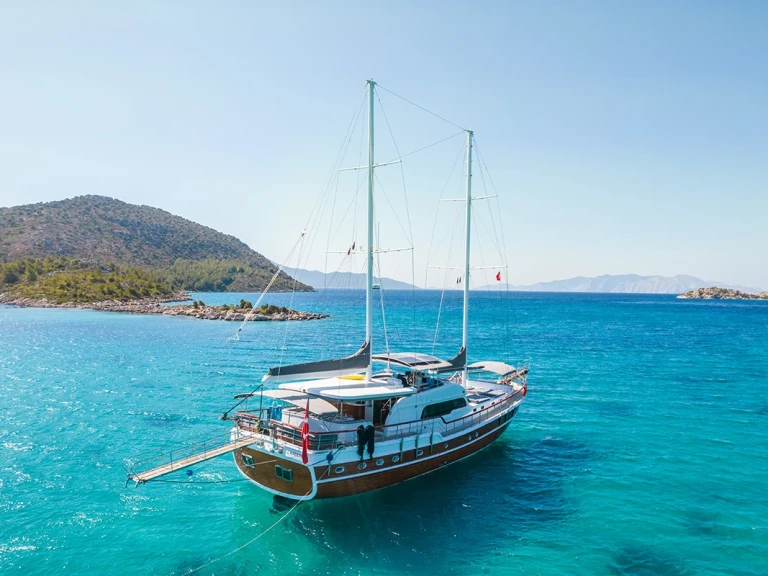 Sailboat to hire Marmaris at the best price