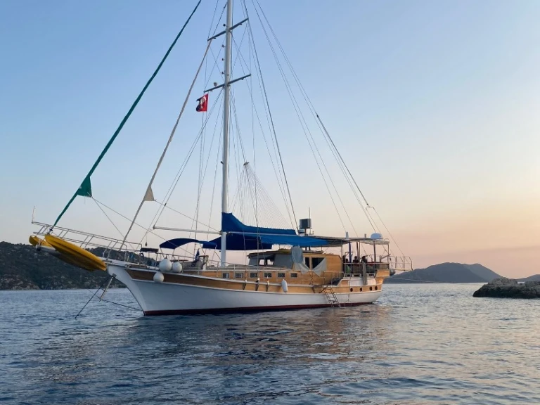Hire a Custom Made Custom made Antalya (City)