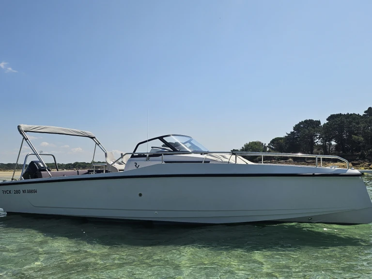 RYCK 280 charter bareboat or skippered in  La Forêt-Fouesnant