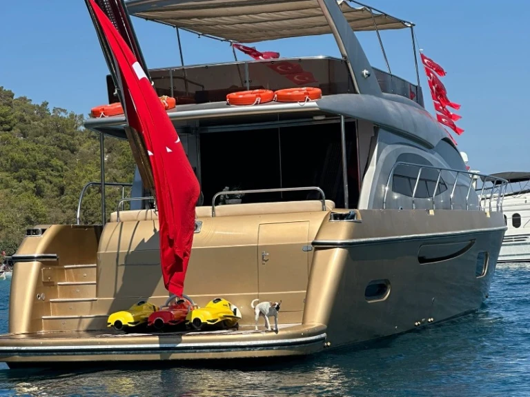 Hire Luxury Yacht with or without skipper Custom Made Göcek