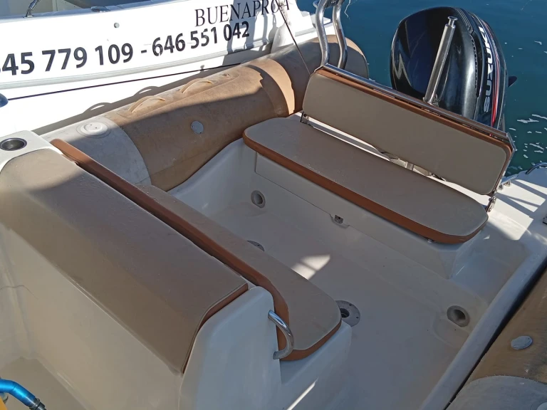 Charter a Bwa Bwa 750 in Santa Pola on Samboat