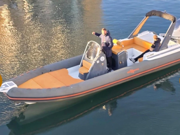 Yacht charter Mandelieu-la-Napoule - Altamarea Wave 27 on SamBoat