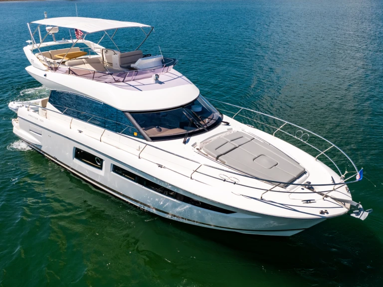 Charter a Prestige Prestige 500 Fly in Miami Beach on Samboat