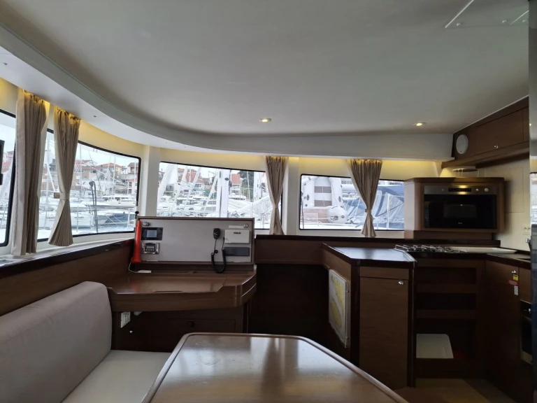 Yacht charter Trogir - Lagoon Lagoon 42 on SamBoat
