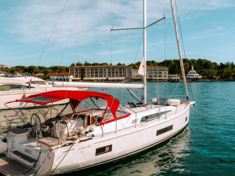 Hire Sailboat Bénéteau with a boat licence
