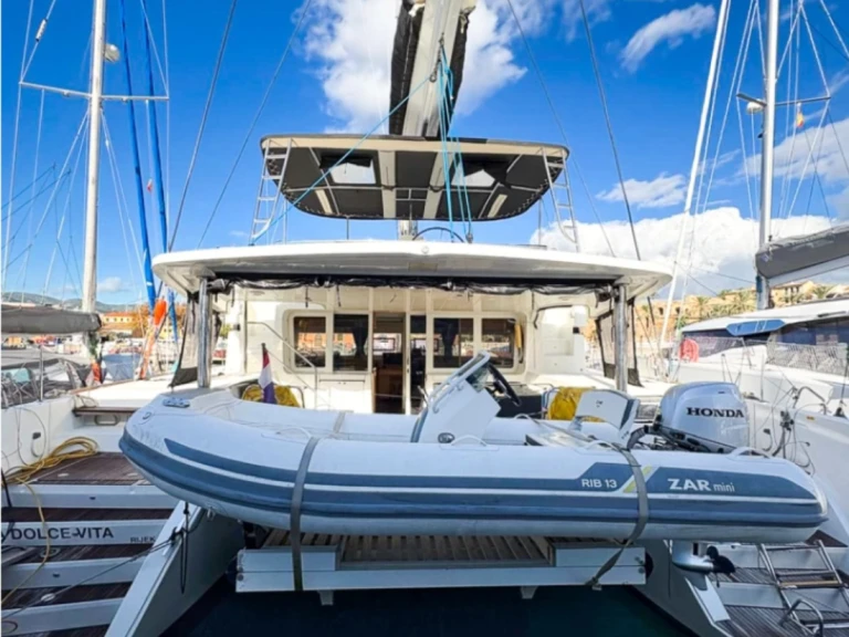 Charter a Lagoon Lagoon 52 in Split on Samboat
