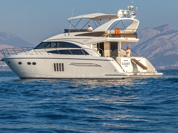 Yacht charter Podstrana - Princess Princess 62 Fly on SamBoat