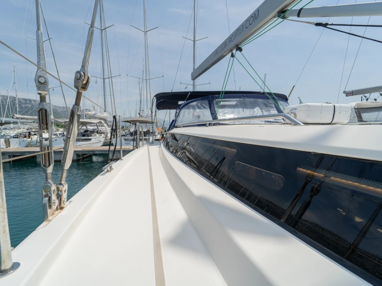 Hire Sailboat with or without skipper Bavaria Kaštela