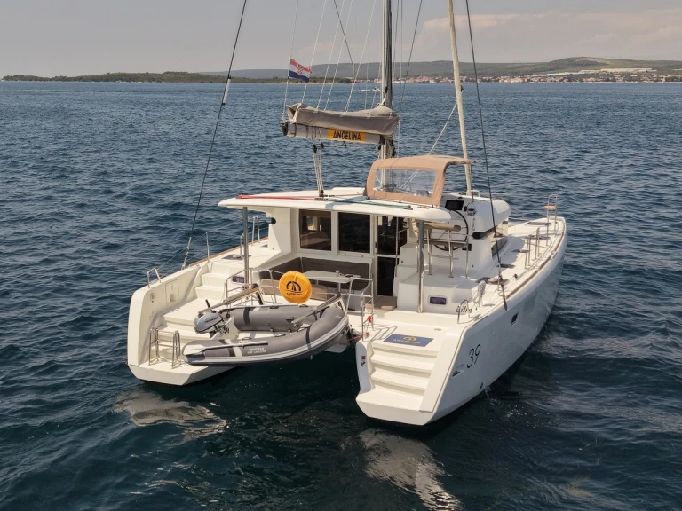 Yacht charter Biograd na Moru - Lagoon Lagoon 39 on SamBoat