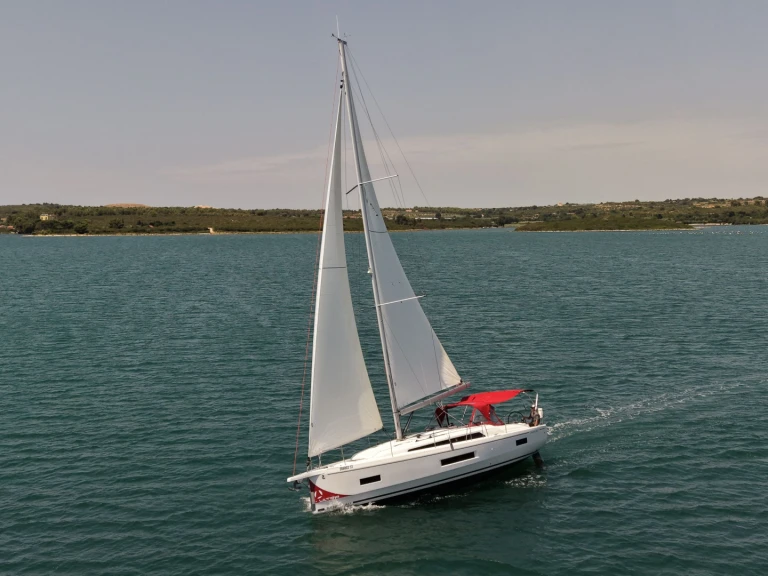 Sailboat hire in Pomer - Bénéteau Oceanis 40.1