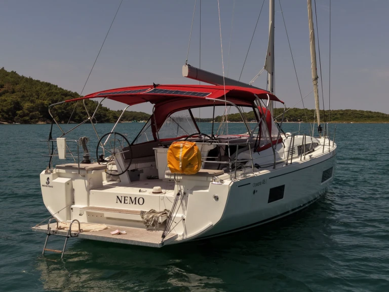 Sailboat to hire Pomer at the best price