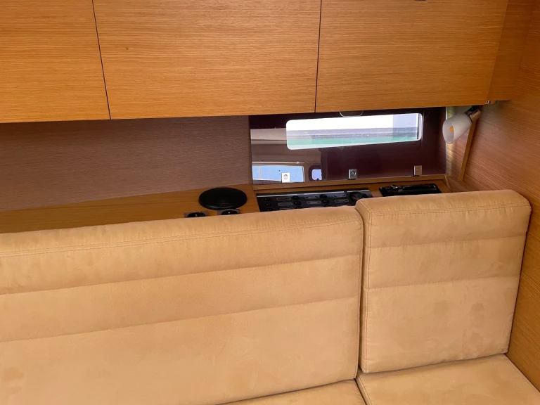 Yacht charter Salerno - Dufour Dufour 350 Grand Large[G] on SamBoat