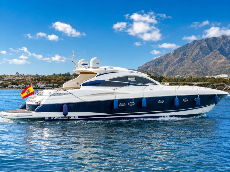 Luxury Yacht hire in Marbella - Sunseeker Predator 61