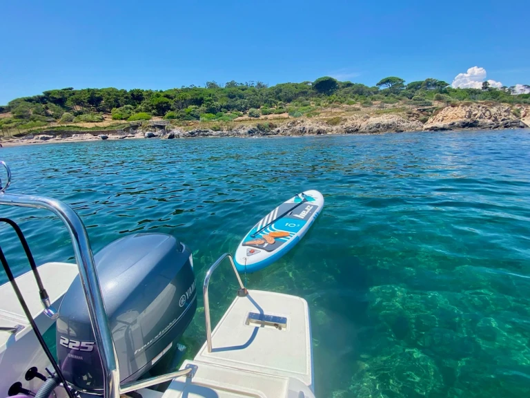 Yacht hire Port Cogolin cheap Cap Camarat 7.5 WA Serie 2