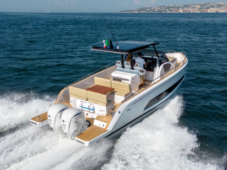 Motorboat hire in Cannes - Salpa AVANTGARDE 1.1