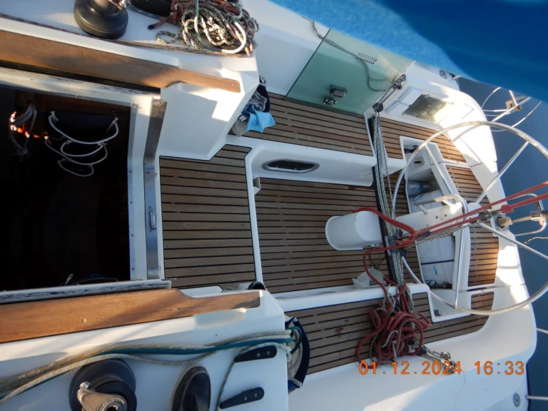 Yacht hire Hyères cheap Sun Fast 36