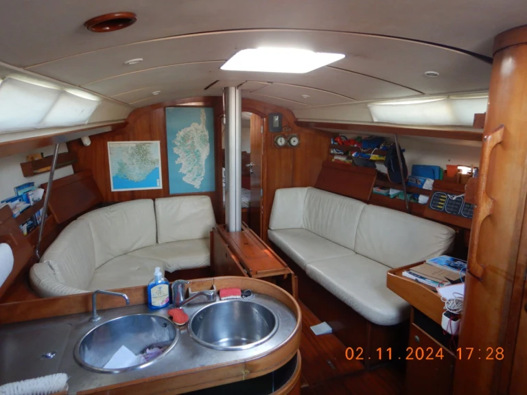 Sailboat hire in Hyères - Jeanneau Sun Fast 36