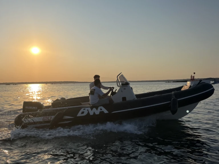 Hire RIB Bwa with a boat licence