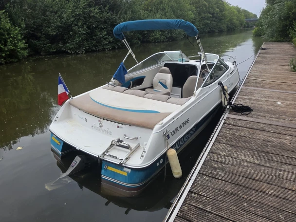 Charter a Four Winns Sundowner 195 in Armentières on Samboat